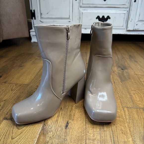 Torrid Womens Y2K Go Go Taupe Platform Boots Square Toe Triangle Block Heel 10WW - Picture 3 of 8